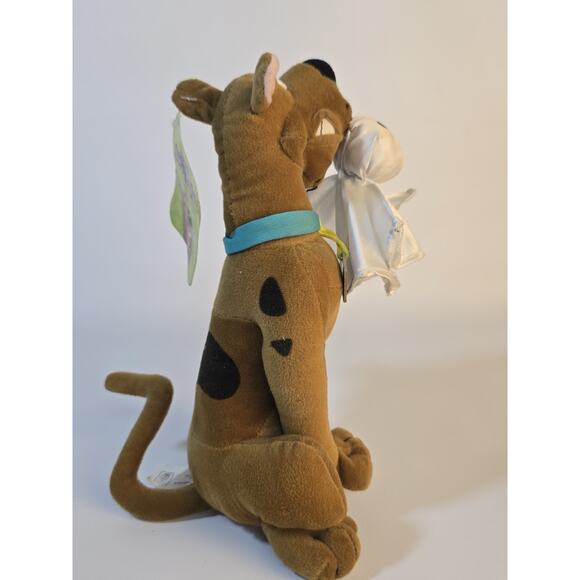 Scooby Doo Gnarling Teeth Holding Ghost Plush Sitting 2002 Toy Network 10" - Picture 6 of 6